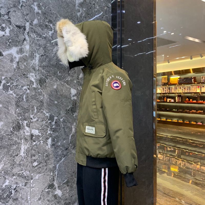 Can*a Go*e coat-314