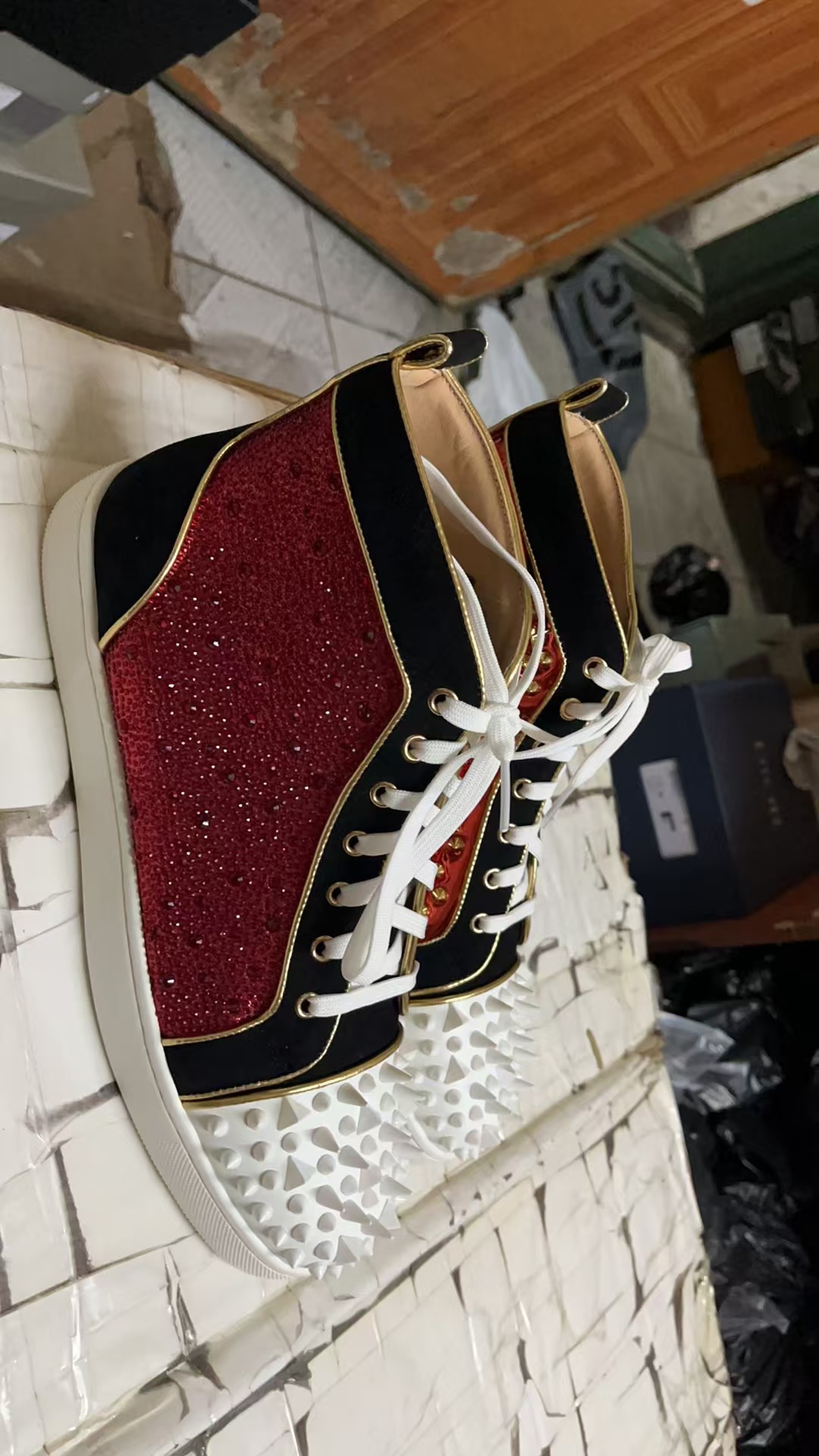 CL Men Shoes-391