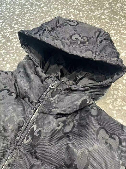 G*u*i coat-004