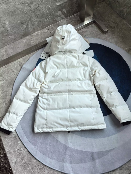 Can*a Go*e coat(women)-028