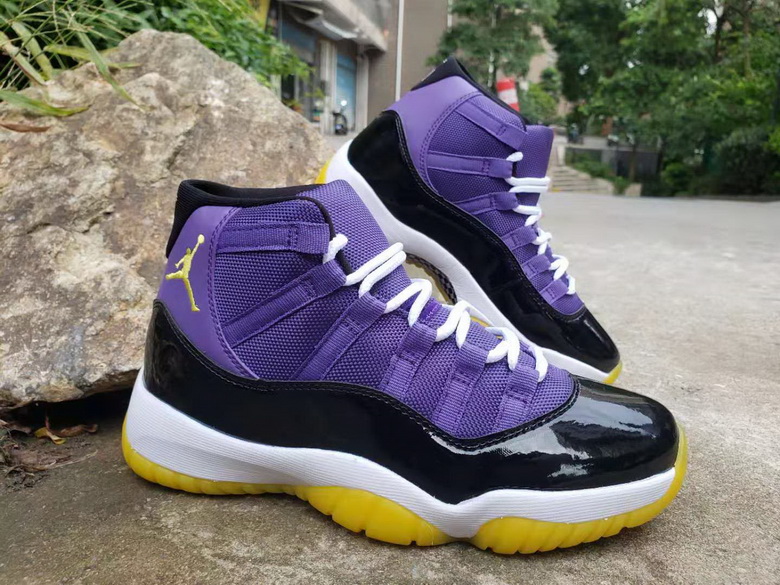 Air Jordan 11 Retro-020