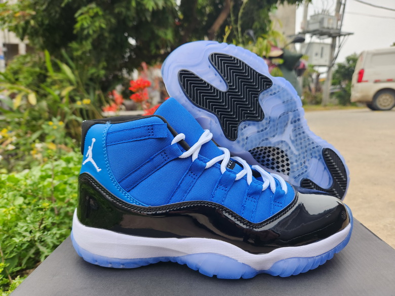 Air Jordan 11 Retro-063