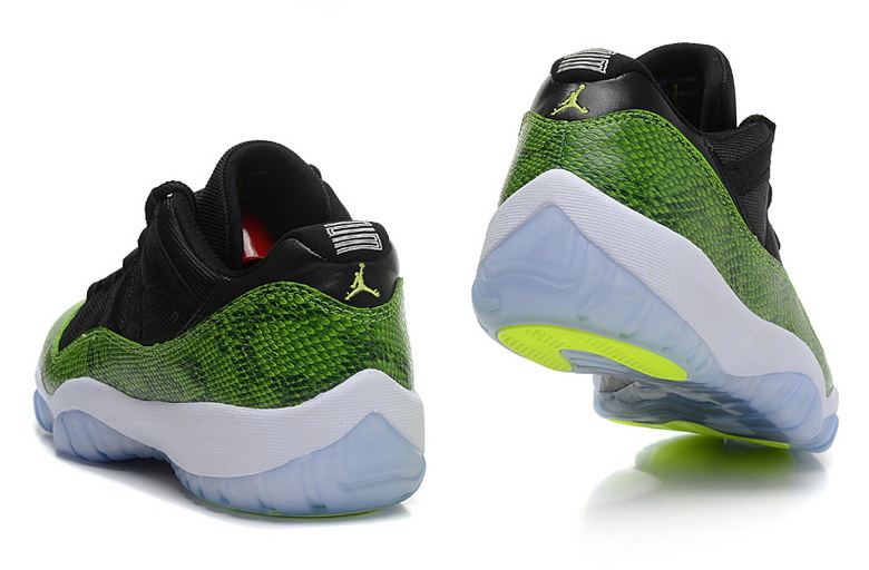 Air Jordan 11 Retro-102