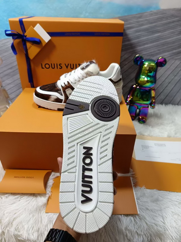 LV Shoes(AAA)-981