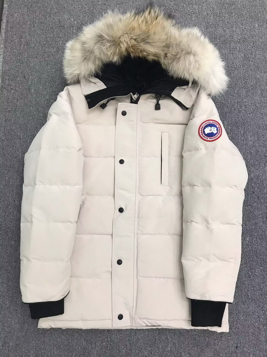 Can*a Go*e coat-379