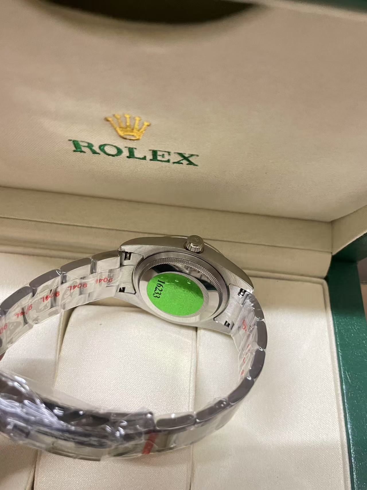 R*l*x watches-182
