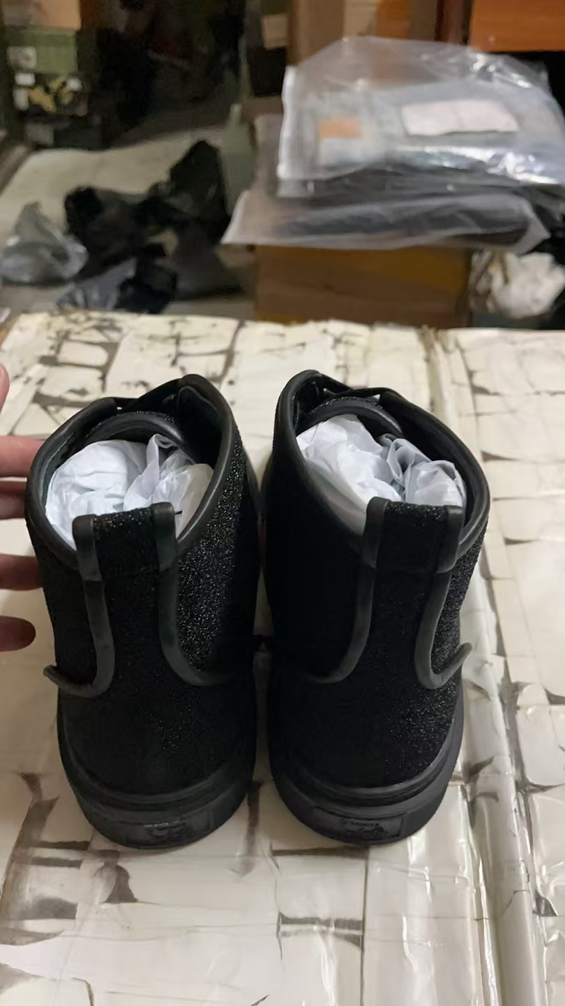 CL Men Shoes-544