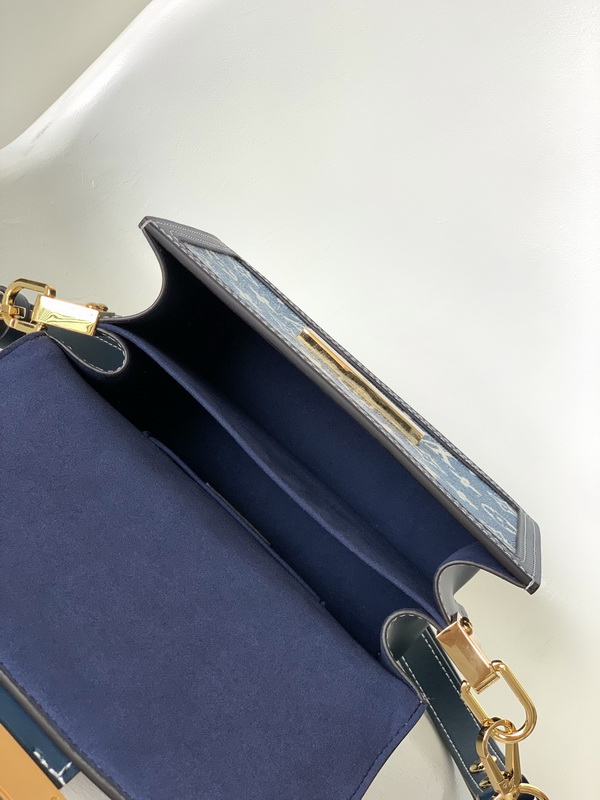 LV Handbags AAA(Women)-719