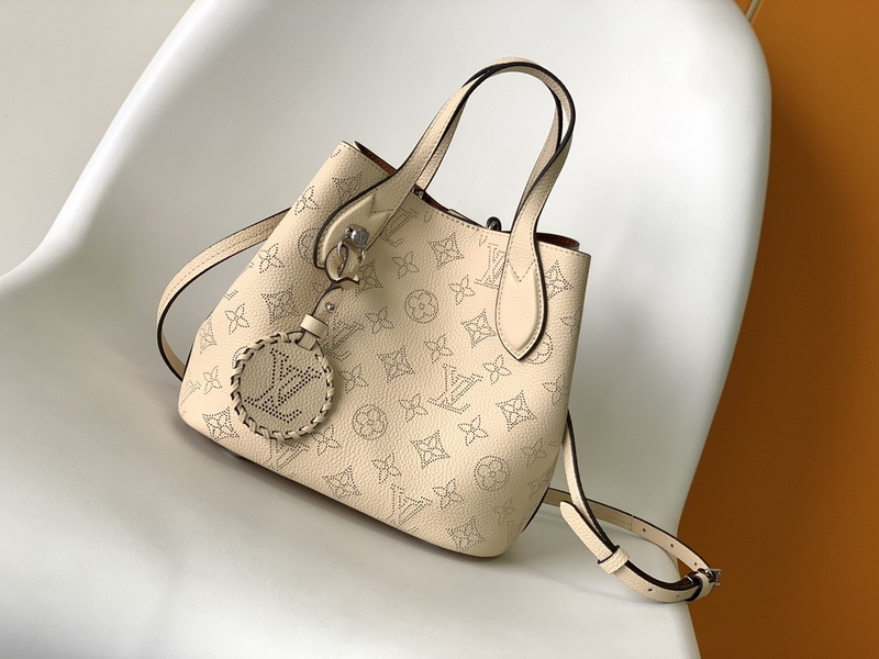 LV Handbags AAA(Women)-749