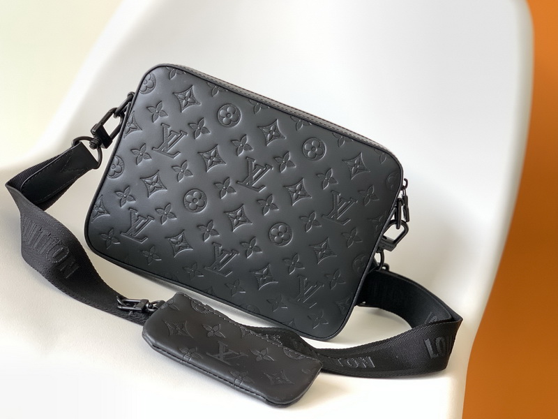 LV Handbags AAA(Men)-300