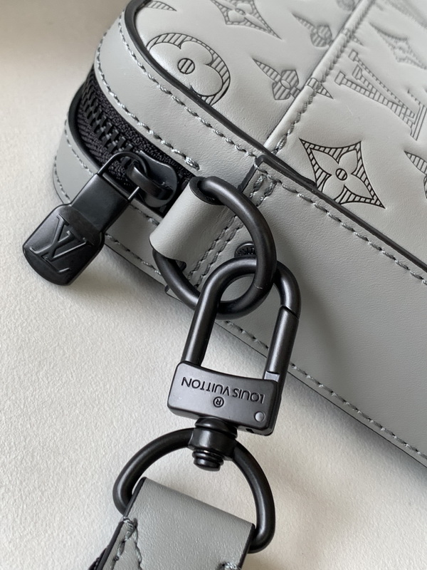 LV Handbags AAA(Men)-309