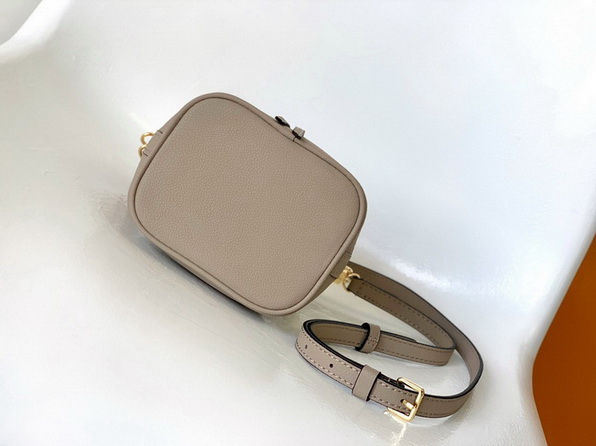 LV Bag-NFC(AAA)-067