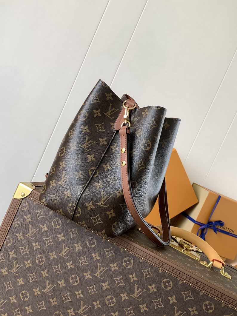 LV Bag-NFC(AAA)-134