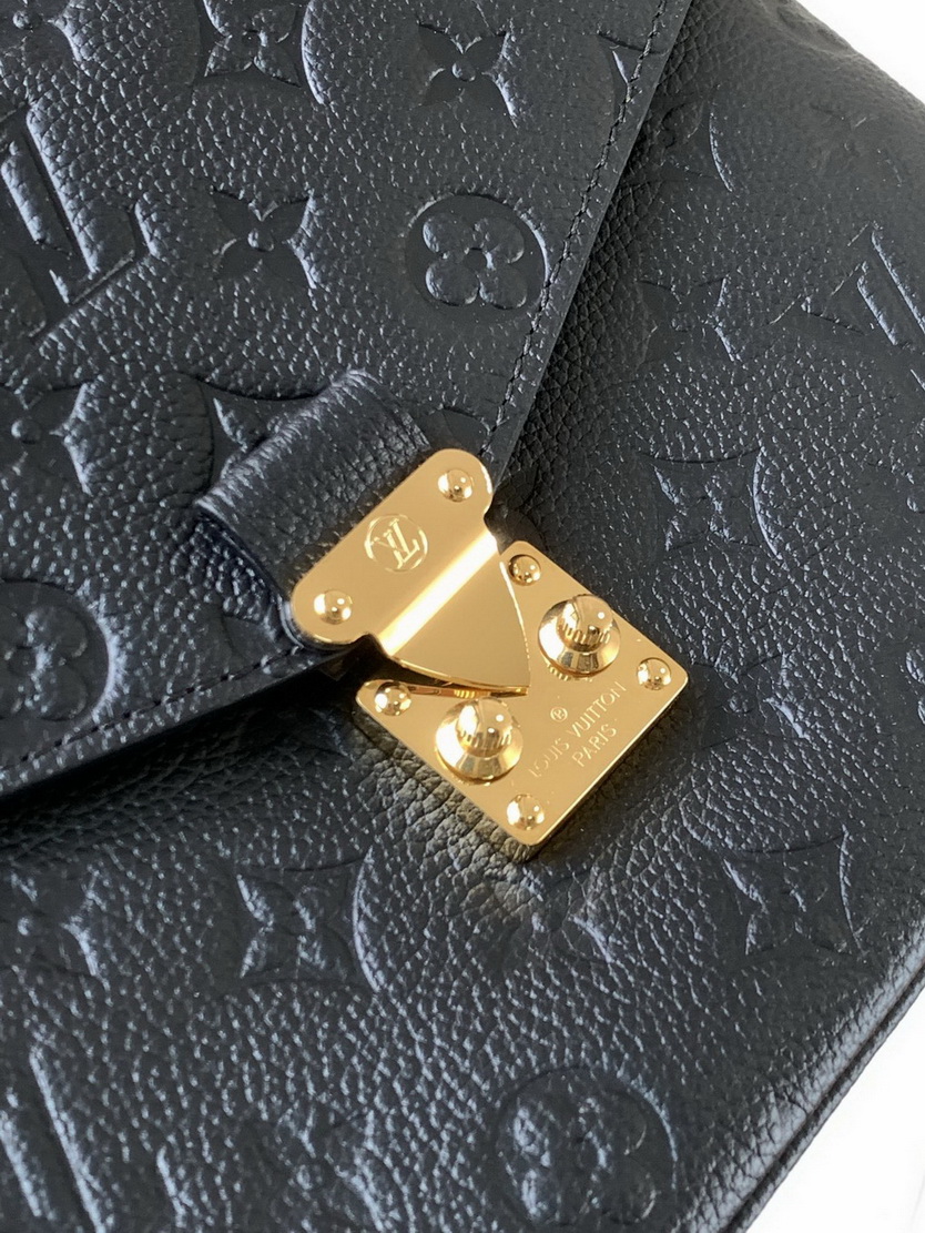 LV Bag-NFC(AAA)-576