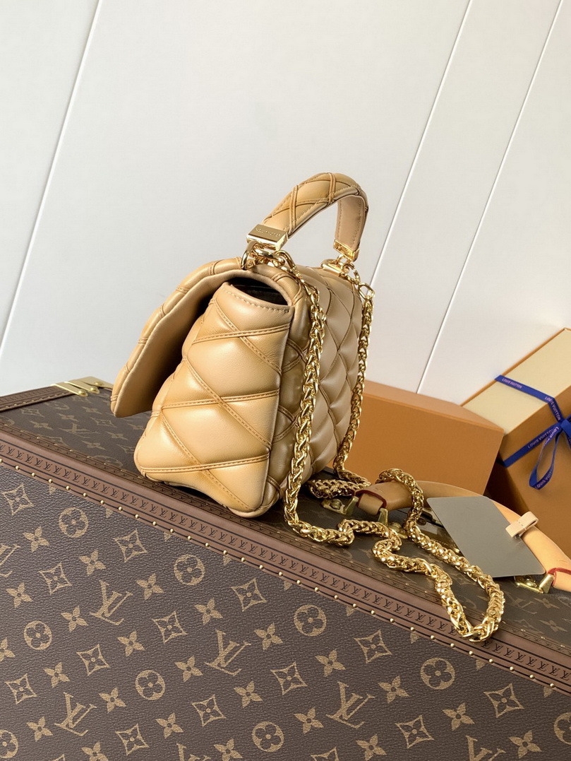 LV Bag-NFC(AAA)-645