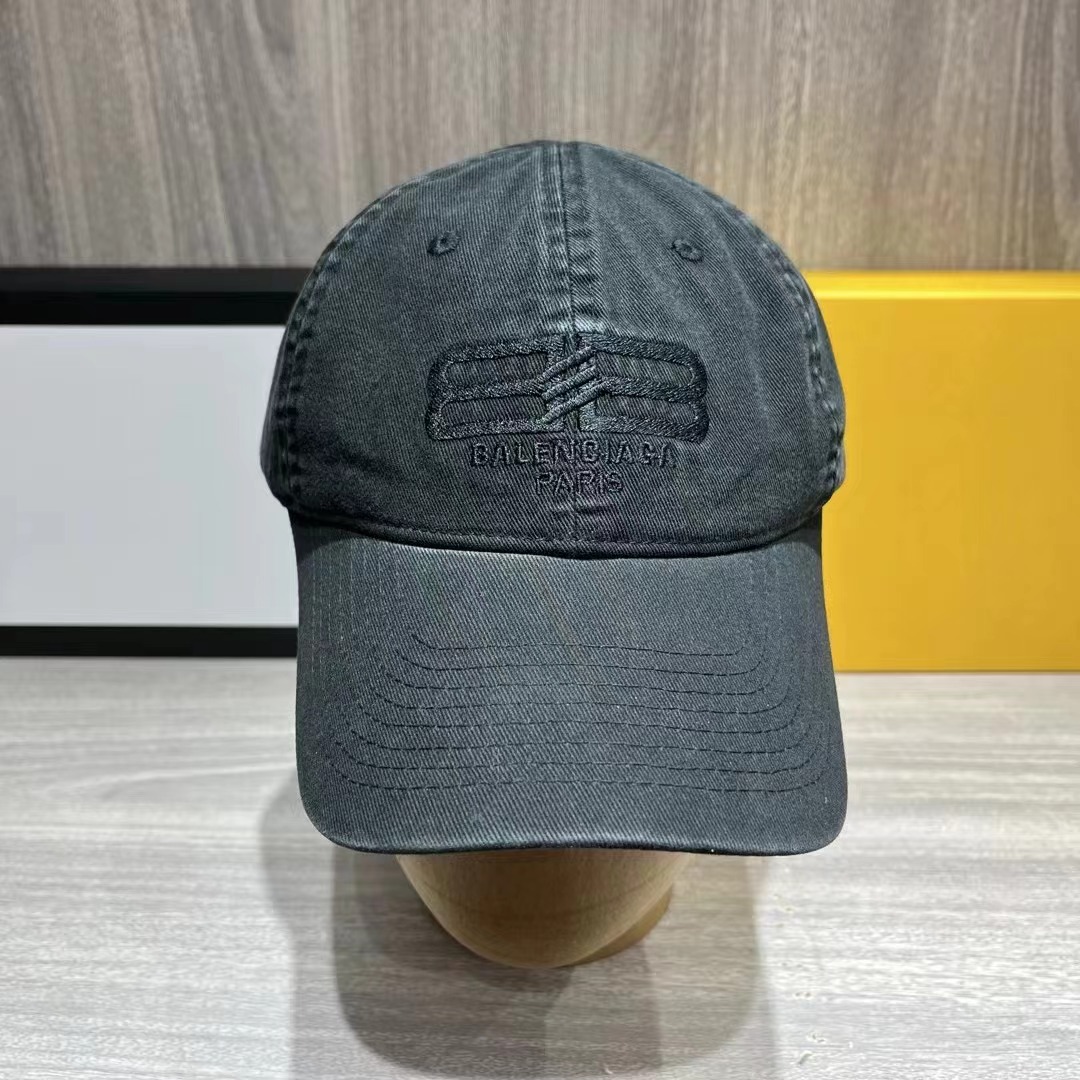 Ba*len*cia*ga cap-375