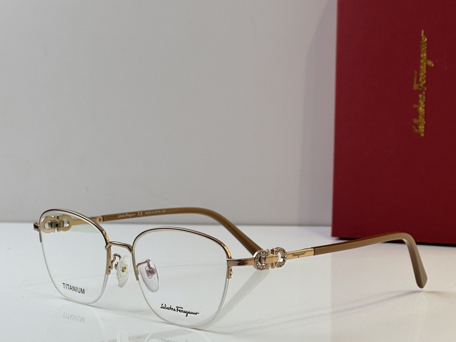 FERRAGAMO Sunglasses(AAAA)-338