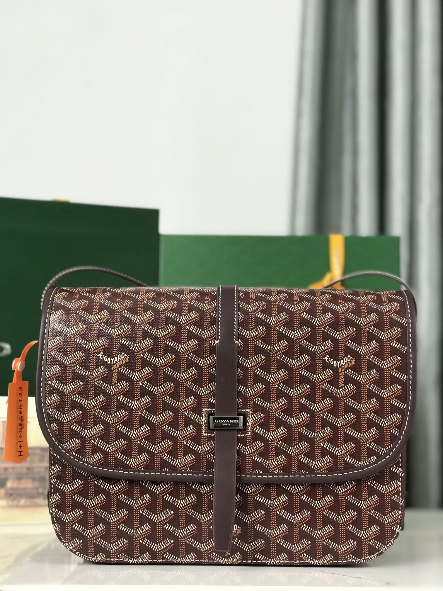Go*ard handbags aaaa(men)-033