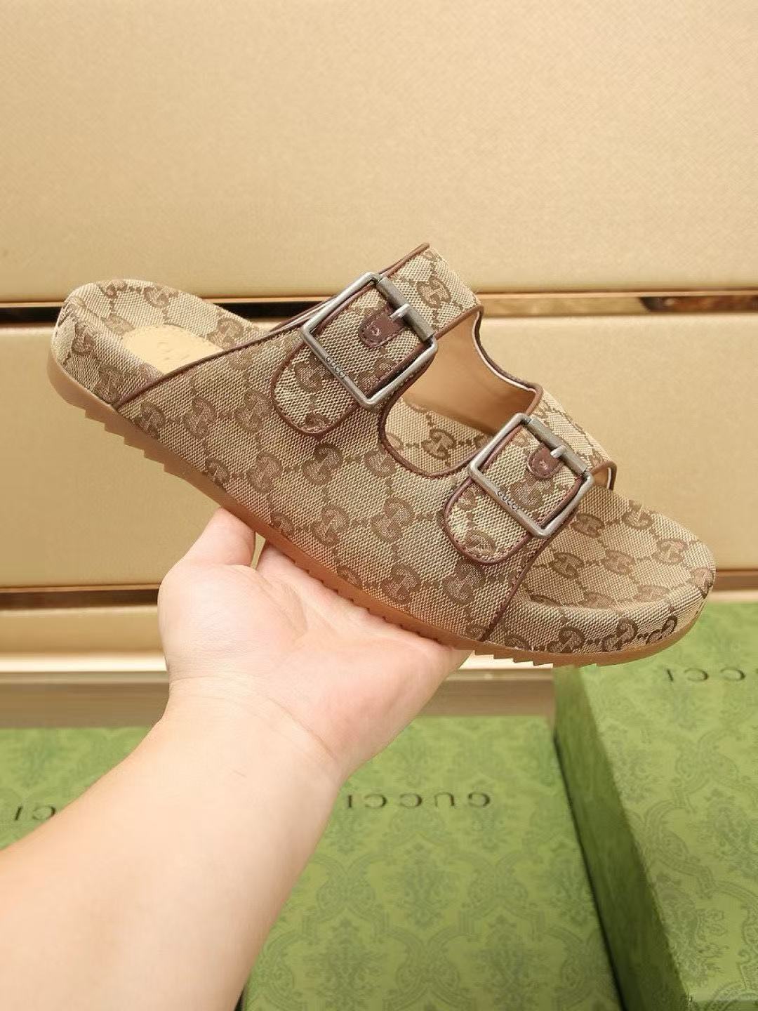 G*u*i slippers(aaa)-468
