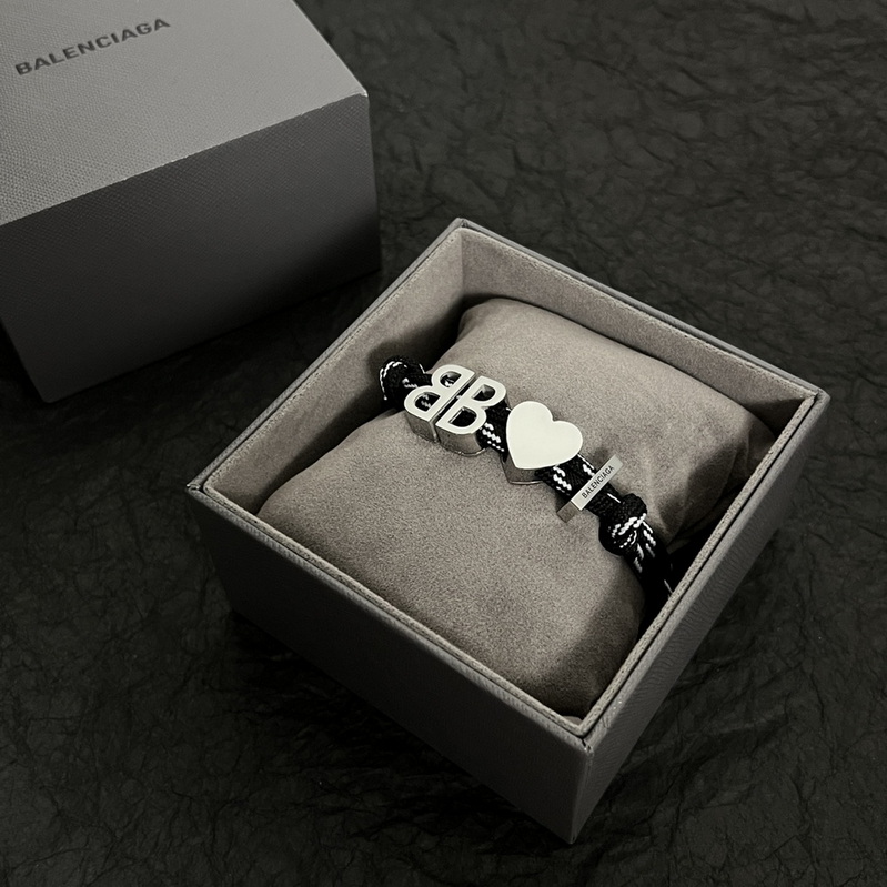 Ba*len*cia*ga bracelet-008