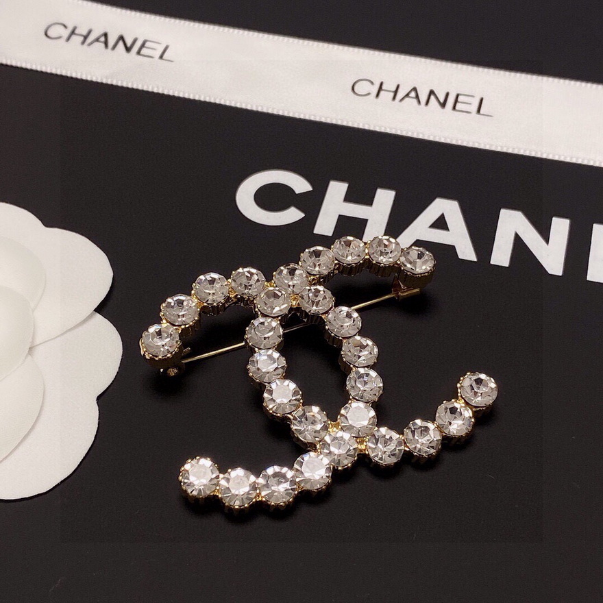 Ch*el brooch-027