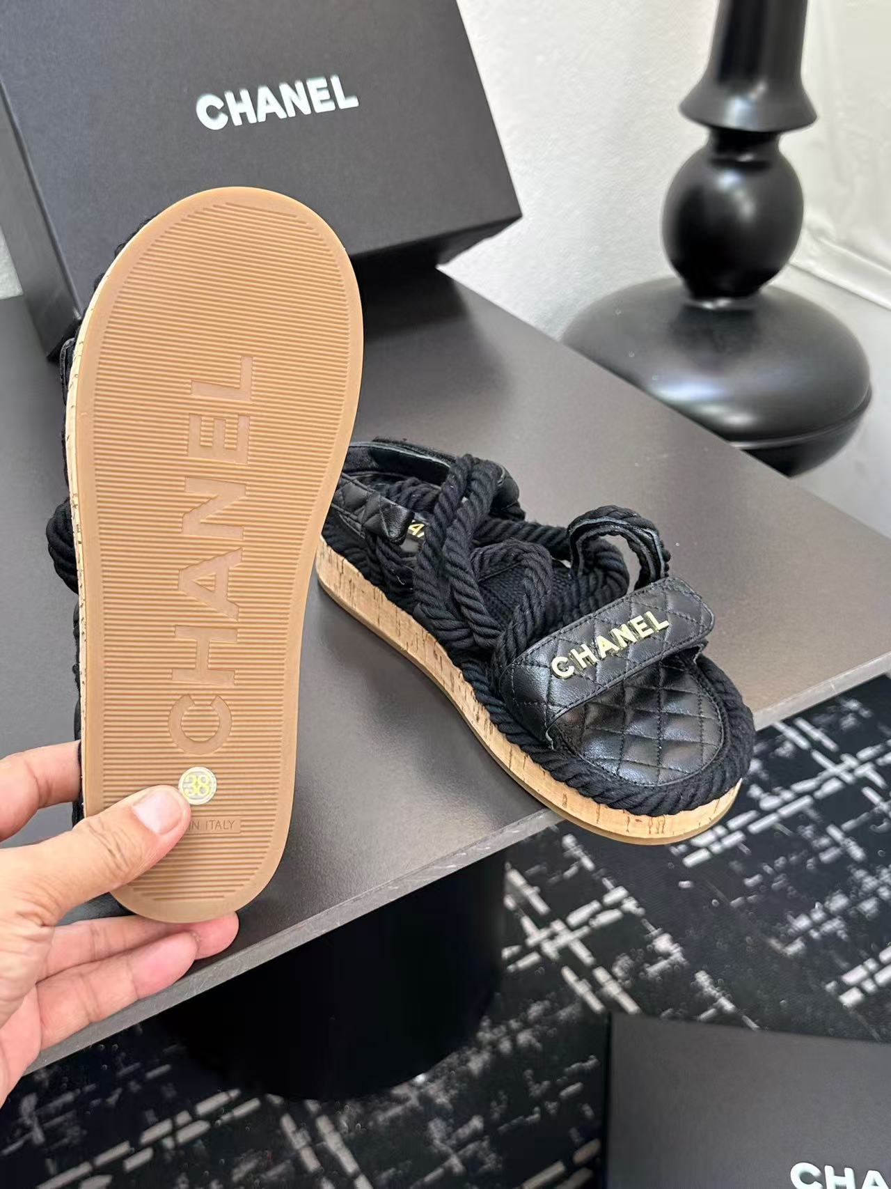 Ch*el slippers women(aaa)-023