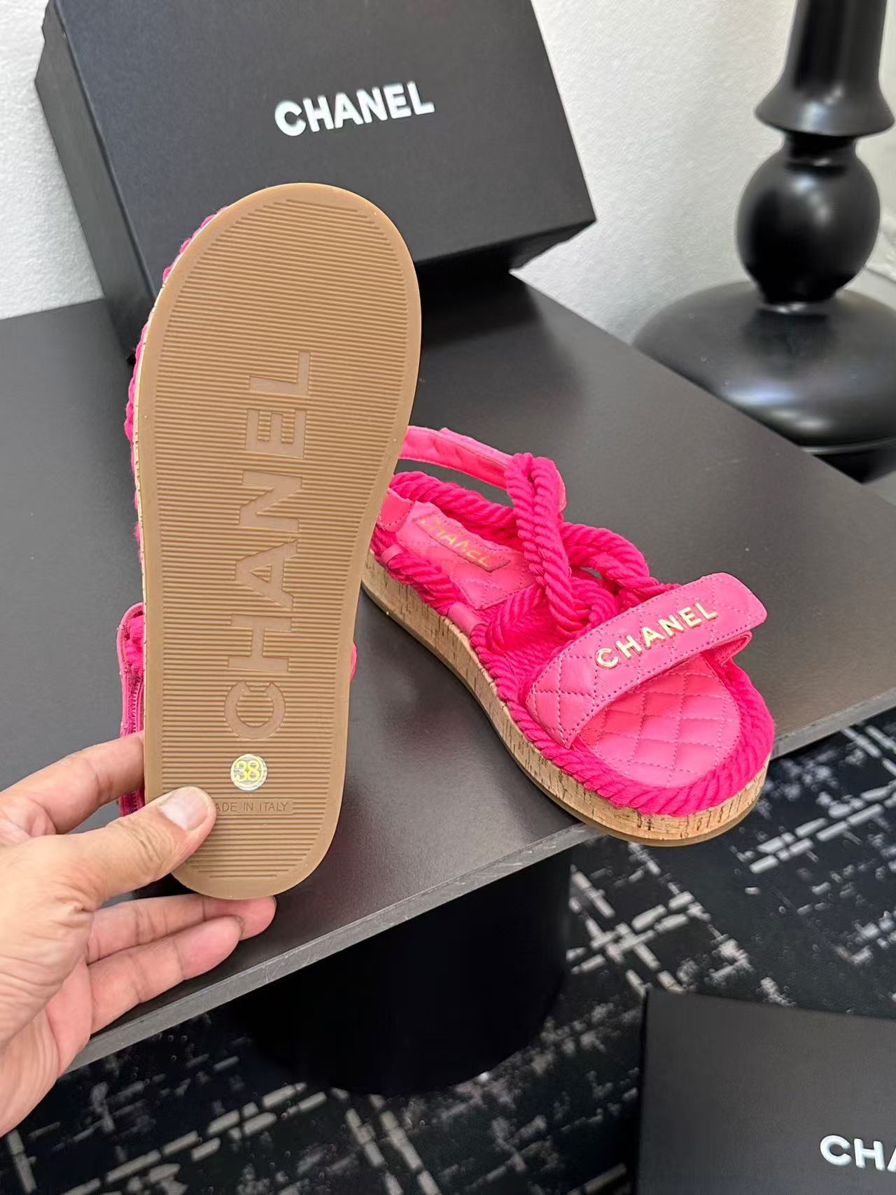 Ch*el slippers women(aaa)-024
