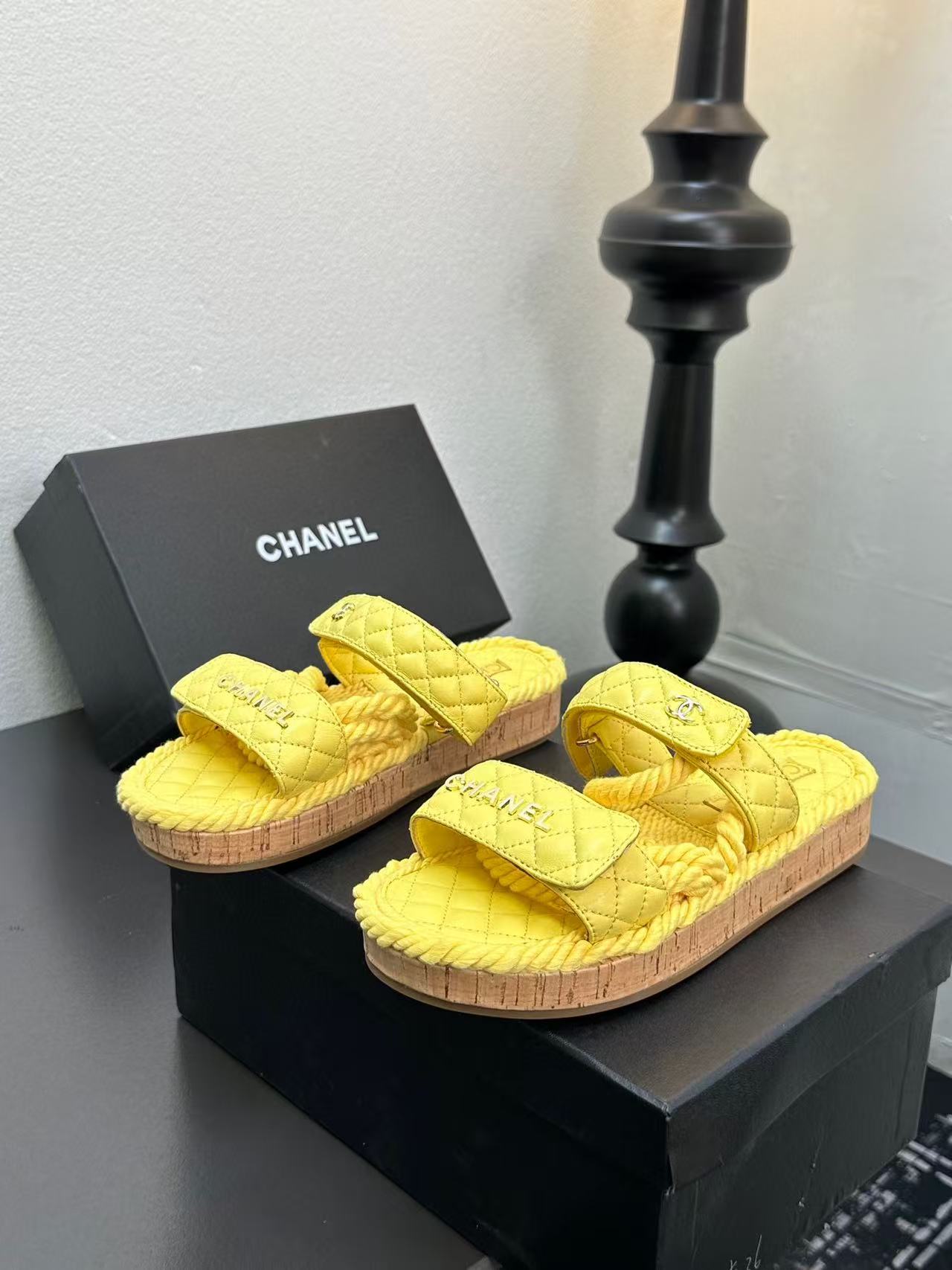 Ch*el slippers women(aaa)-029