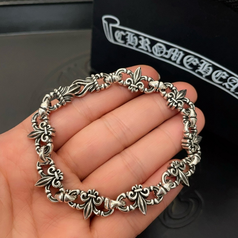 Ch**me He**ts bracelet-010