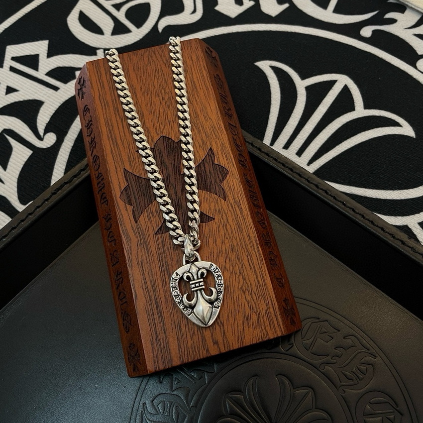 Ch*0me heart necklace-103