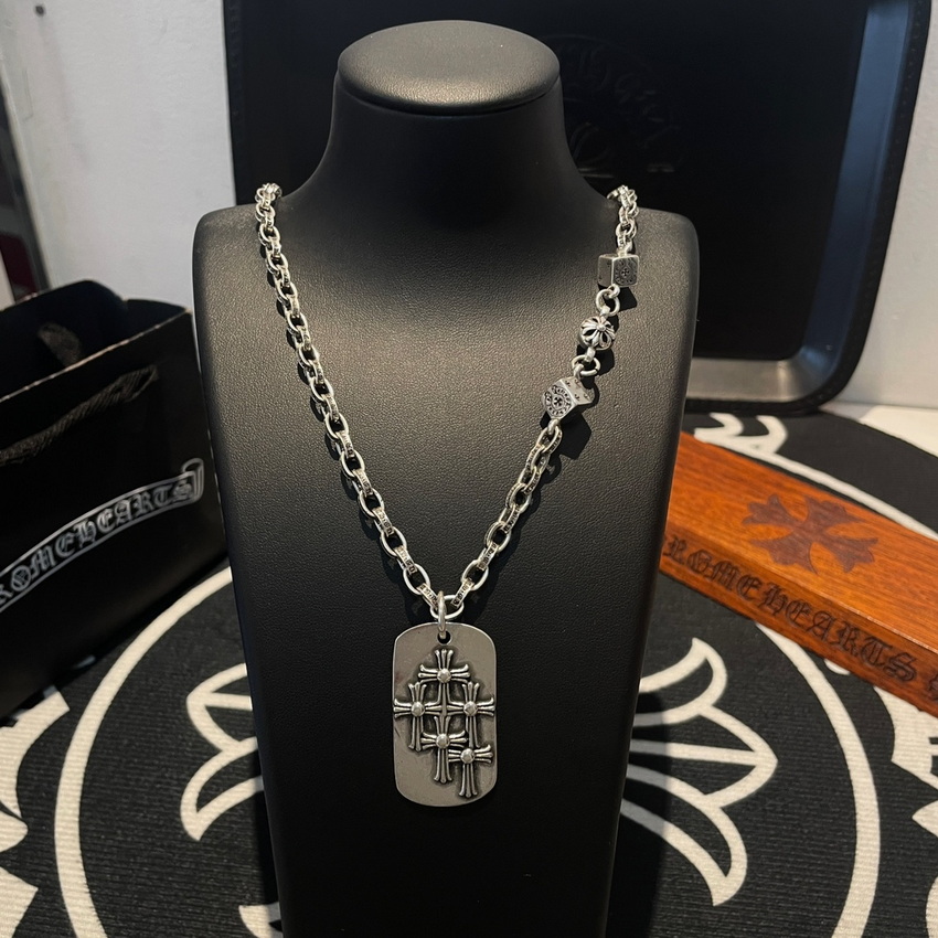 Ch**me He**ts necklace-104