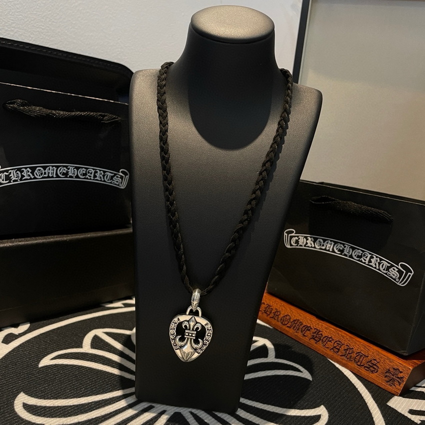 Ch*0me heart necklace-029