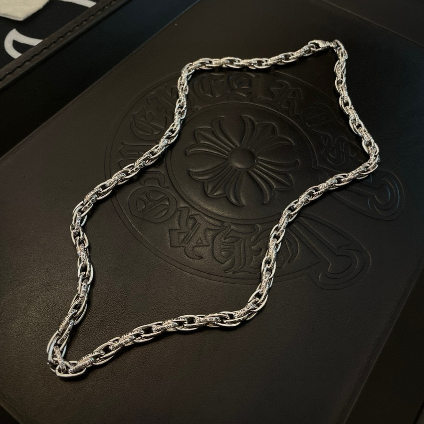 Ch**me He**ts necklace-030