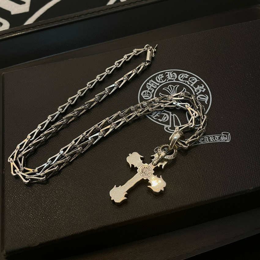 Ch**me He**ts necklace-040