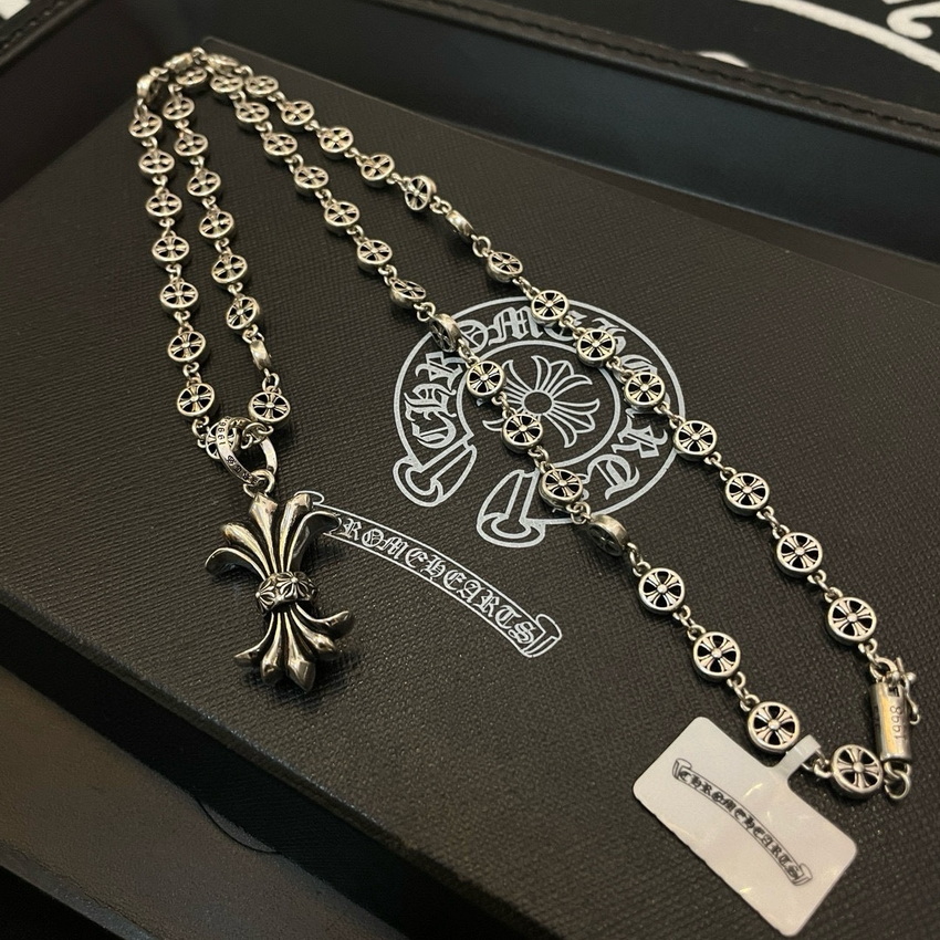 Ch**me He**ts necklace-041