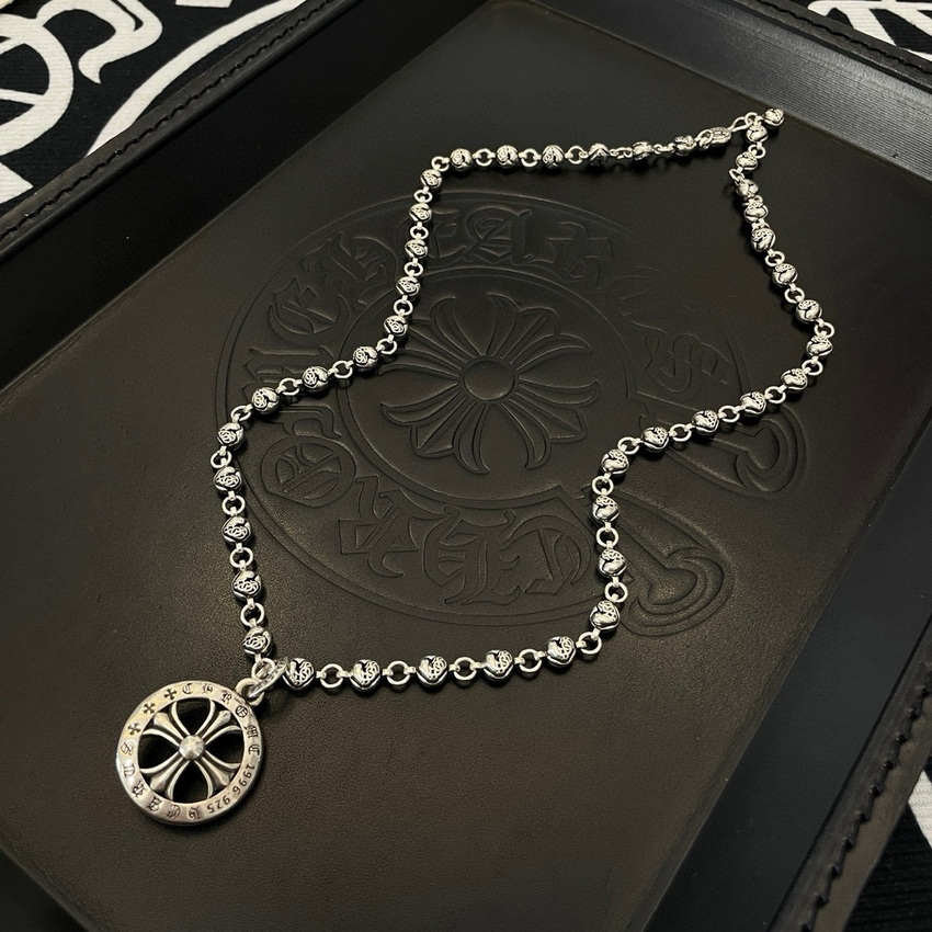 Ch**me He**ts necklace-048