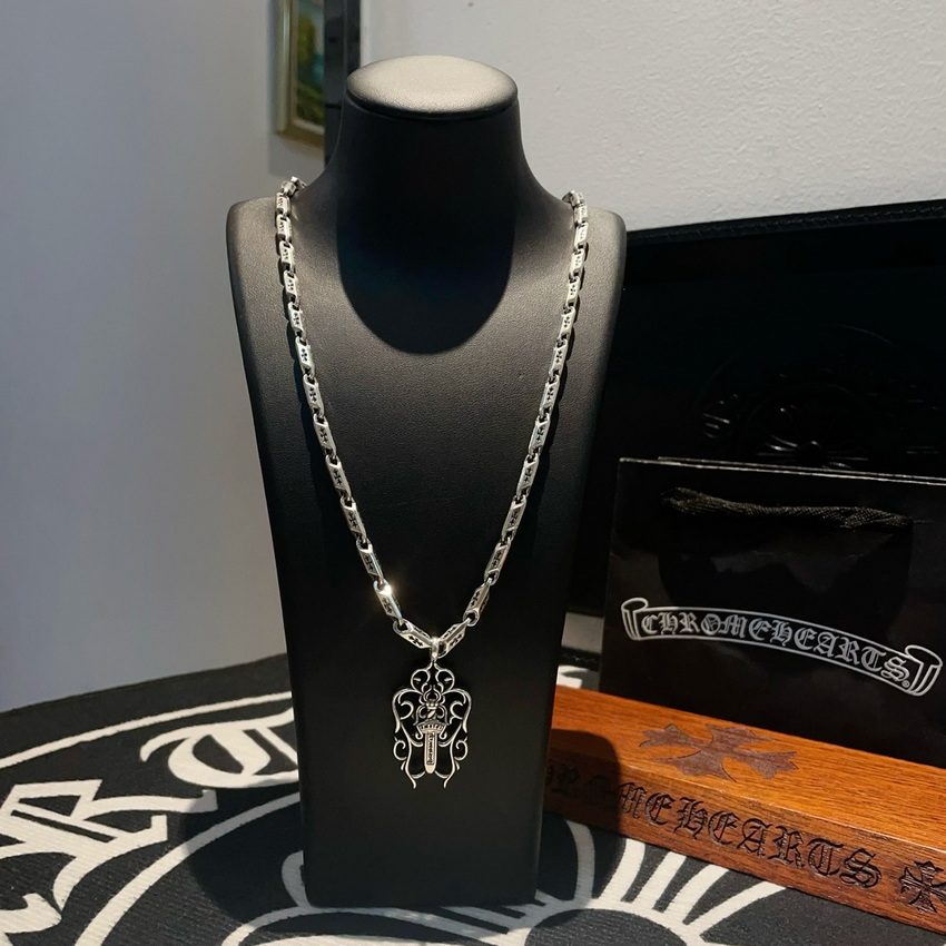 Ch**me He**ts necklace-052