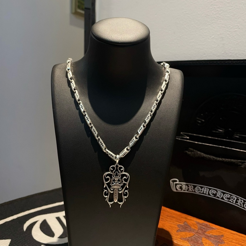 Ch**me He**ts necklace-052