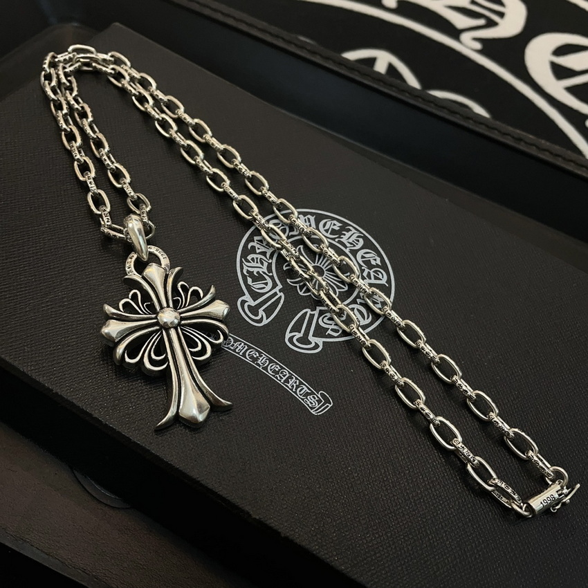 Ch**me He**ts necklace-057