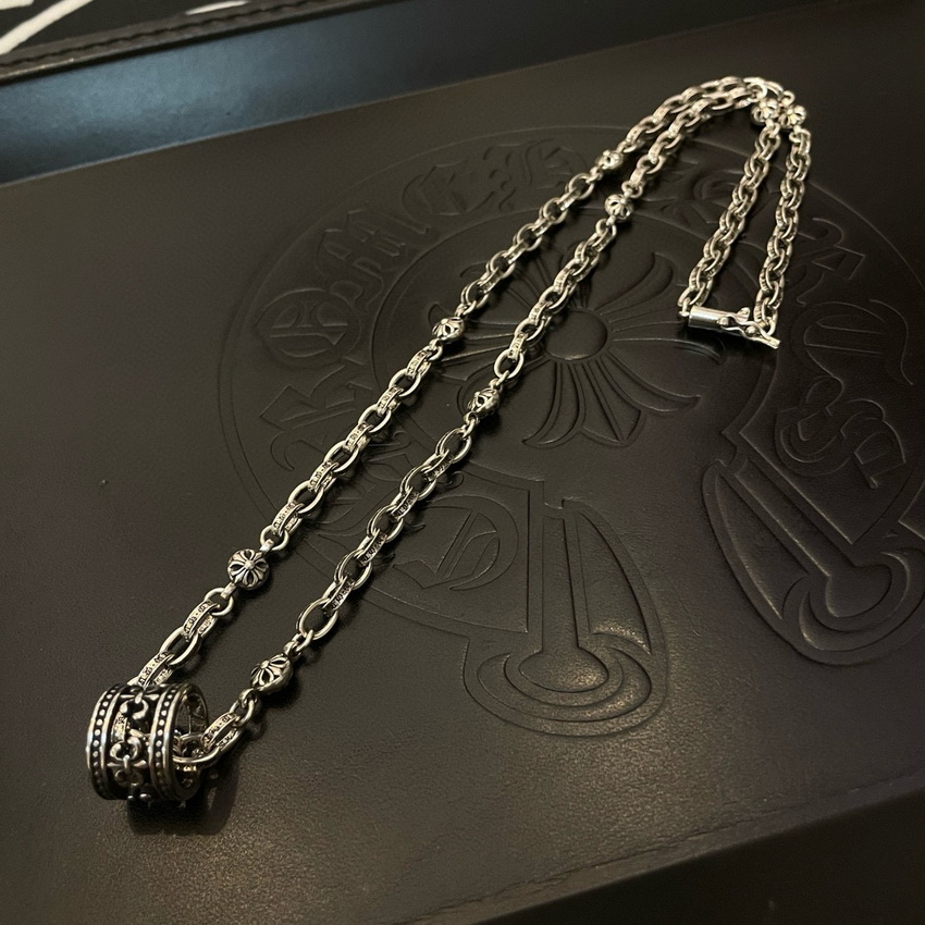Ch**me He**ts necklace-058