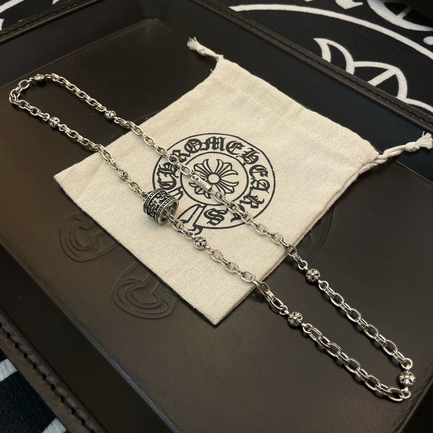 Ch**me He**ts necklace-058