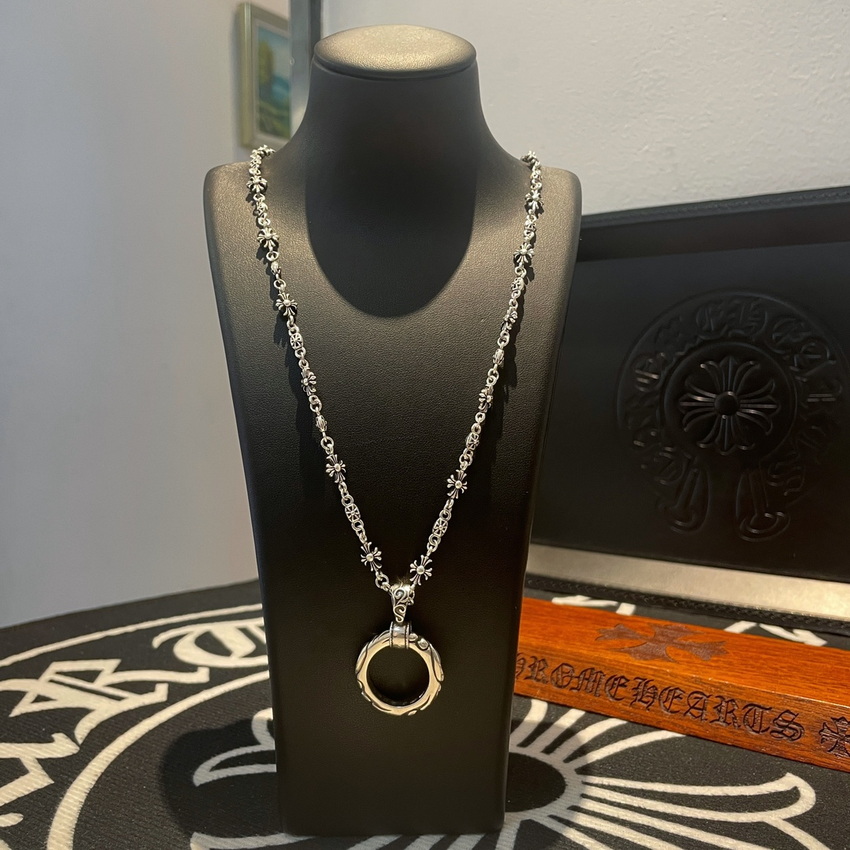 Ch**me He**ts necklace-063
