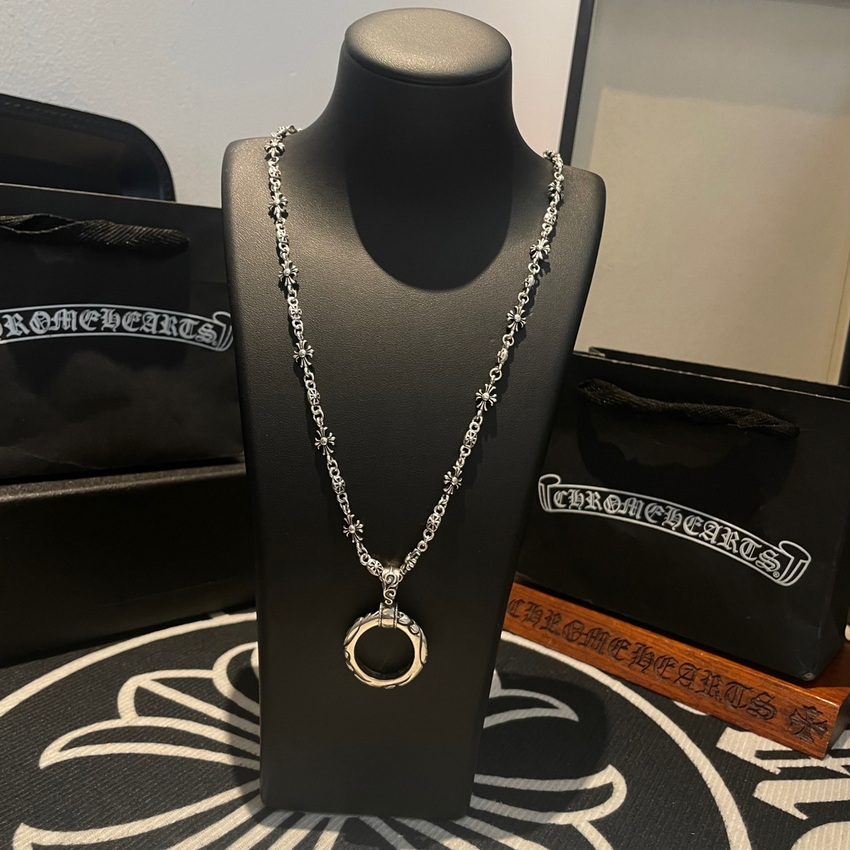 Ch**me He**ts necklace-063