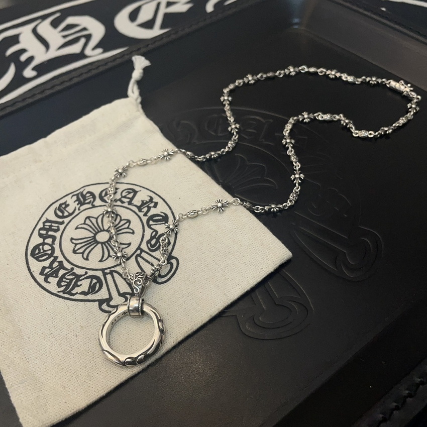 Ch**me He**ts necklace-063
