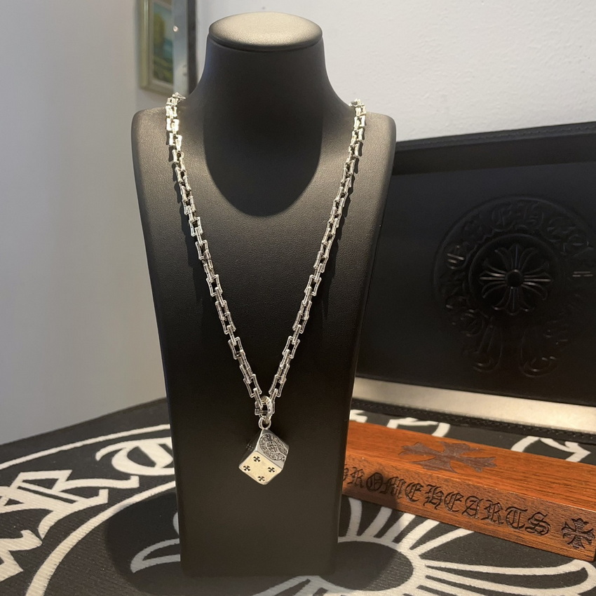 Ch**me He**ts necklace-069