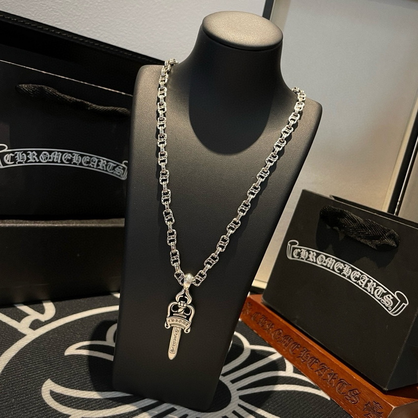 Ch**me He**ts necklace-070