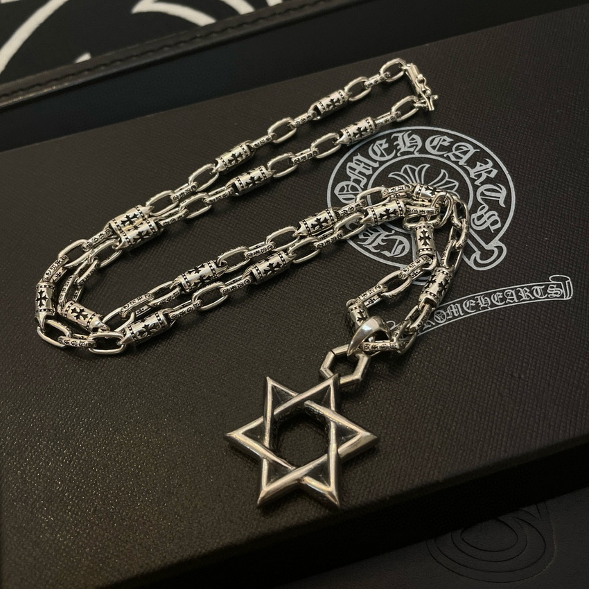 Ch**me He**ts necklace-075