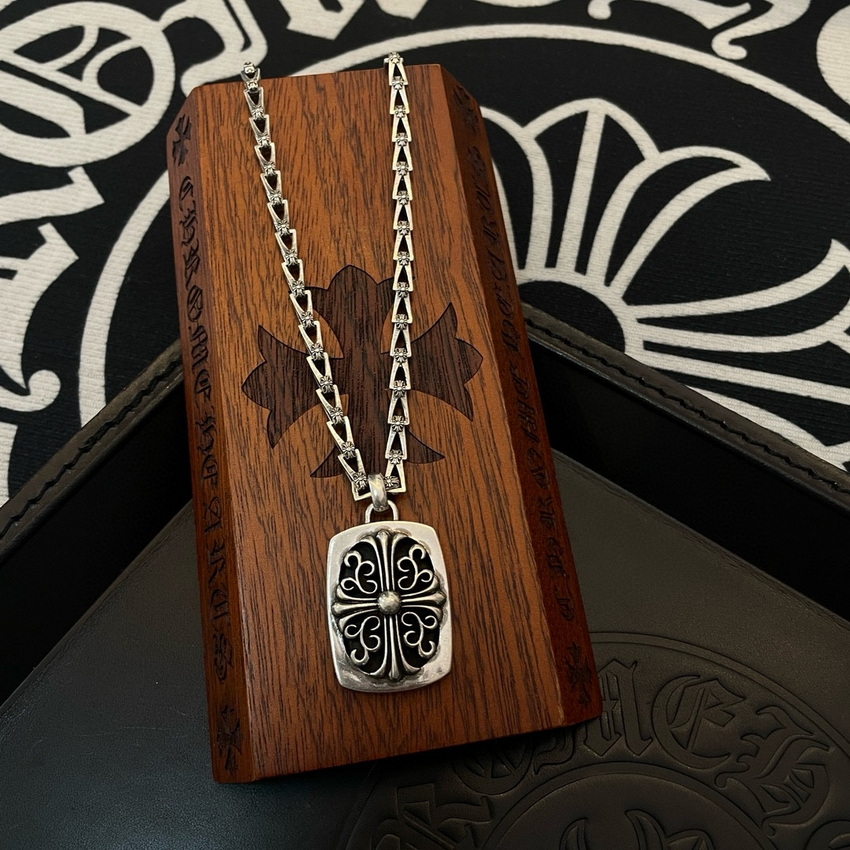 Ch*0me heart necklace-082