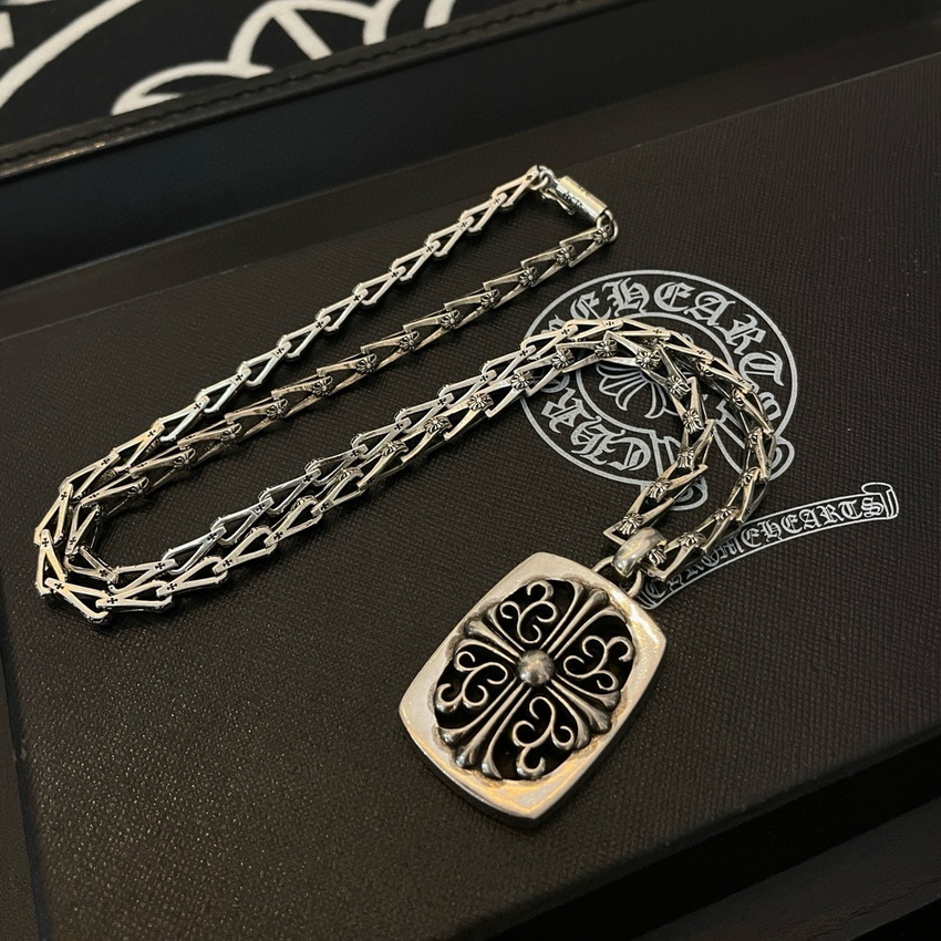 Ch*0me heart necklace-082