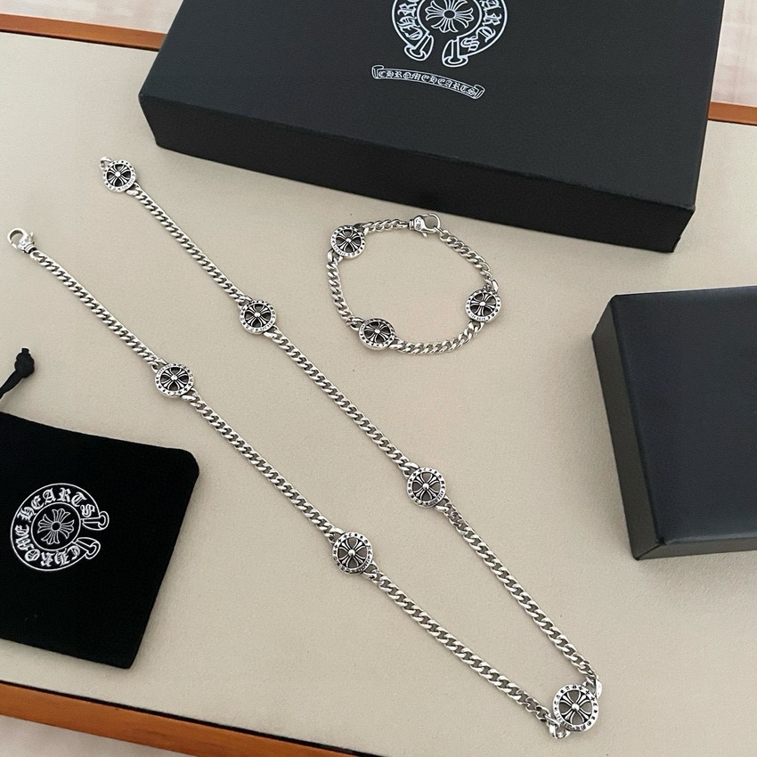 Ch**me He**ts necklace-087